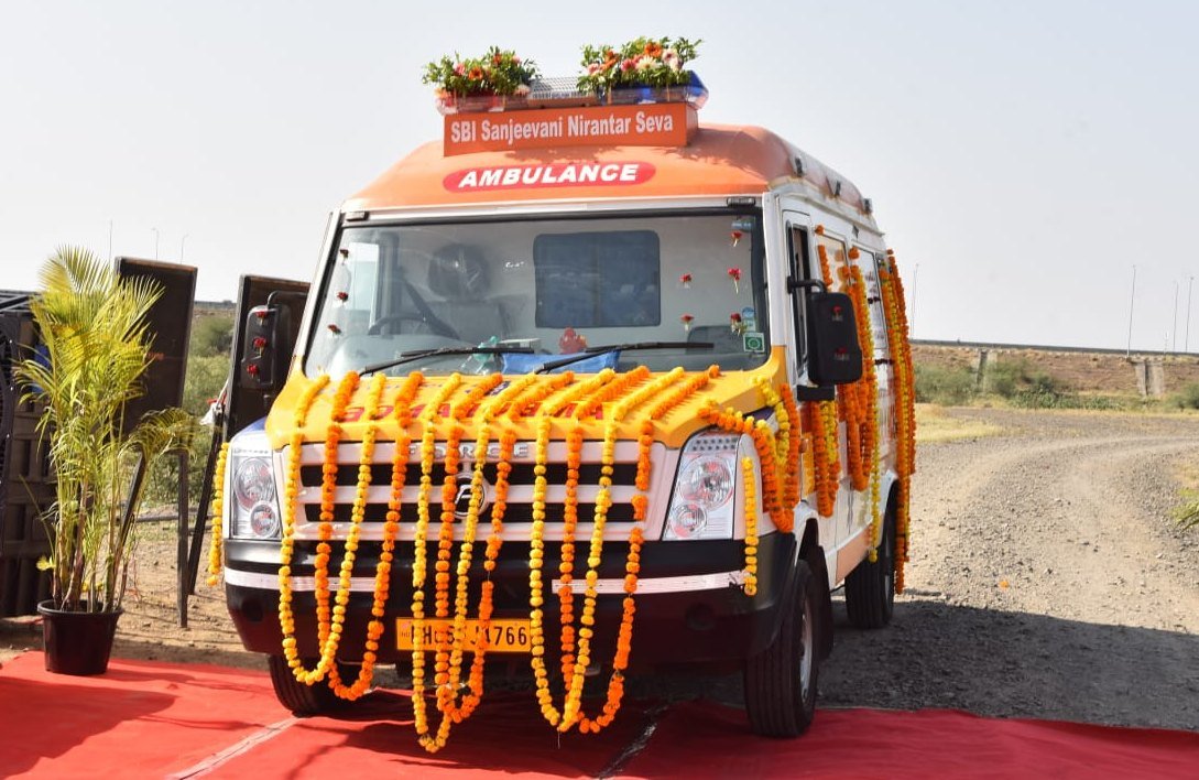 Emergency ambulance at Mehkar, Buldhana